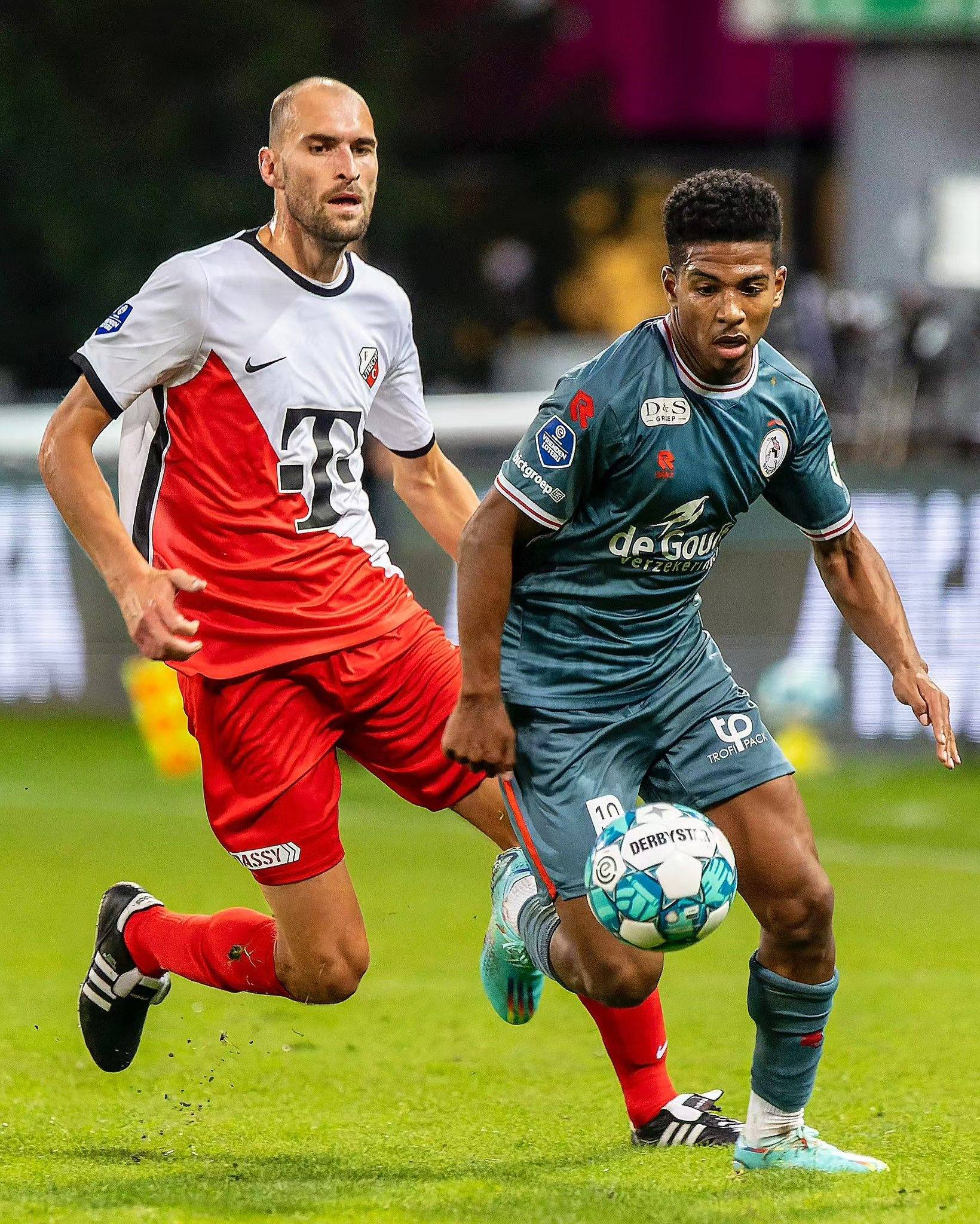 第8的席位 第8的席位