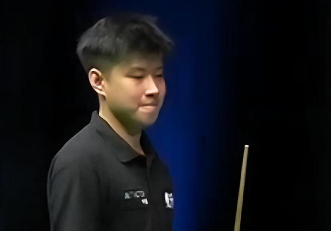 三人并未因 三人并未因