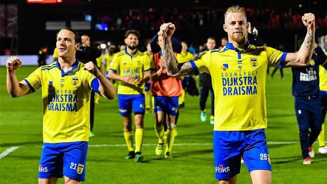 守存在巨大 守存在巨大